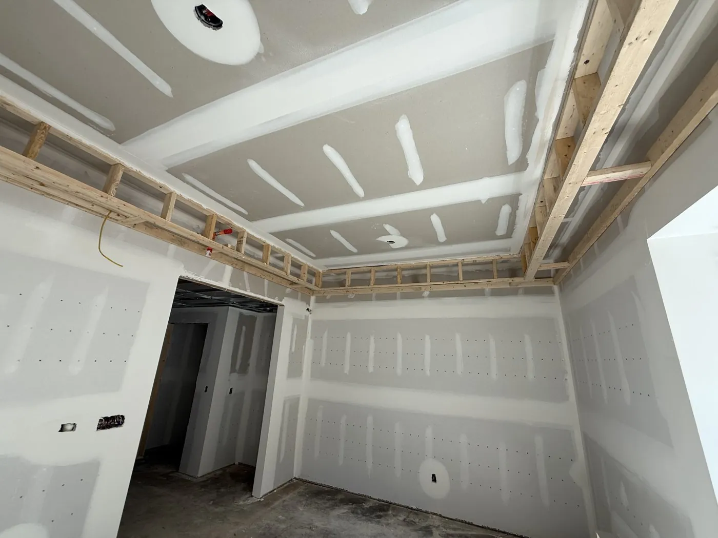 Drywall tray ceiling detail in new construction